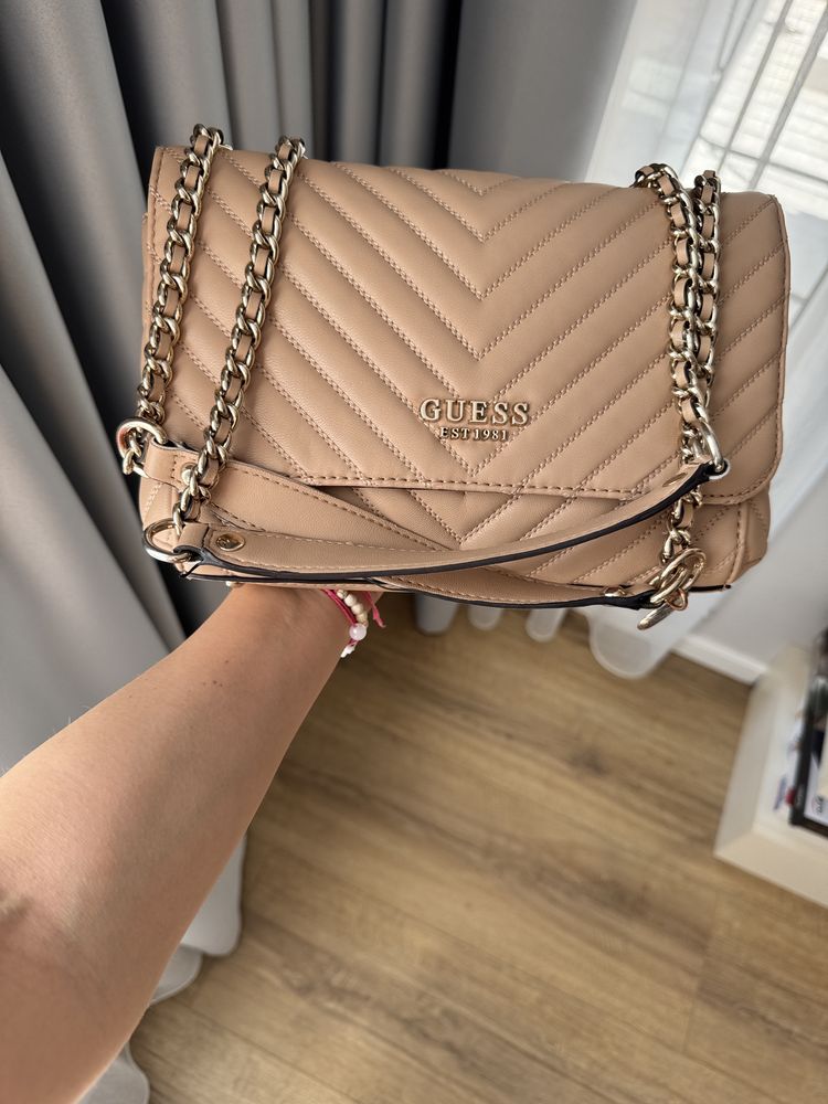 Дамска чанта Guess