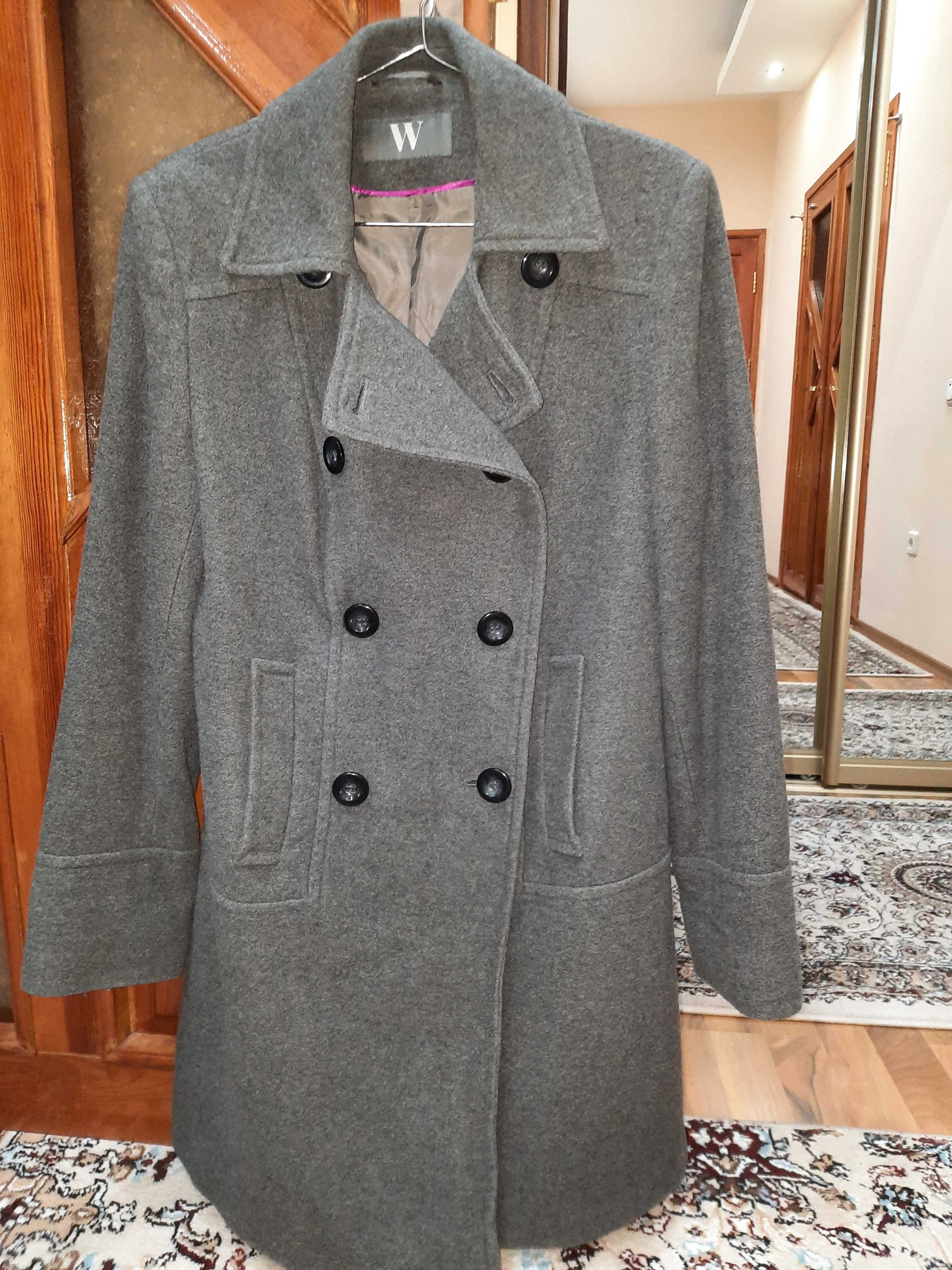 Женское пальто BHS привезено с Италии