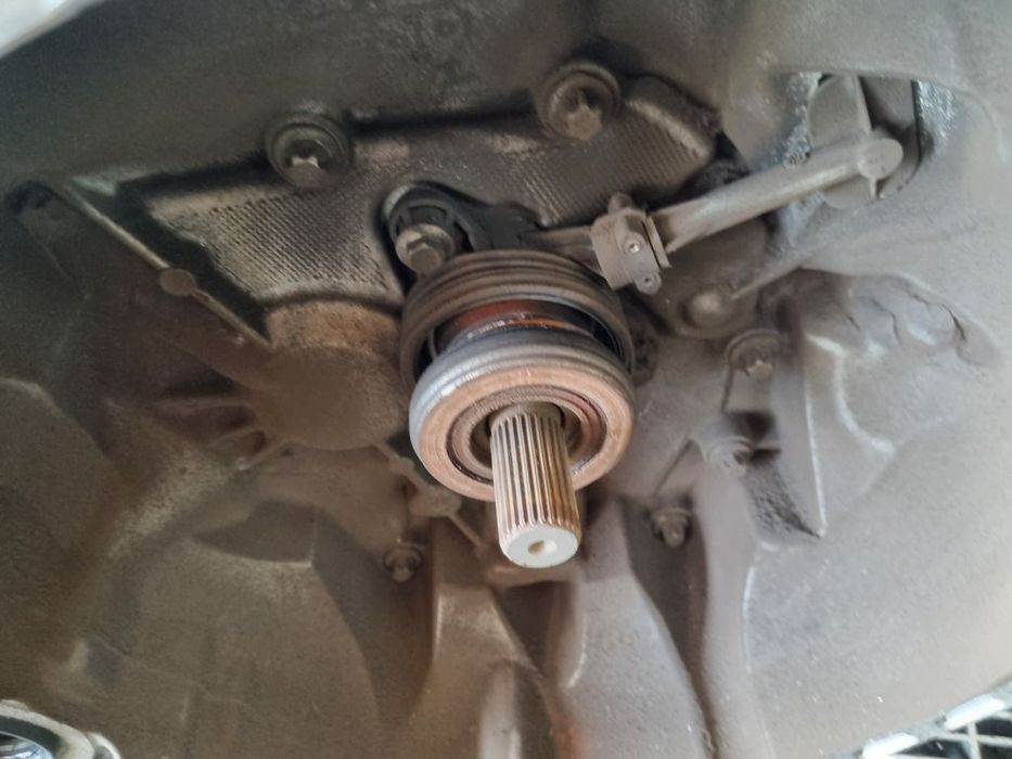 Cutie de viteze Dacia Dacia Logan II MCV Facelift 2017 0.9 B 2016 - 2020 90CP Manuala 5 ...