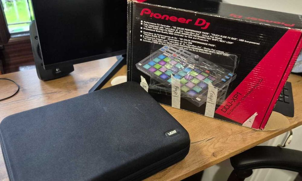Vand Pioneer ddj flx 4 si Pioneer xp1