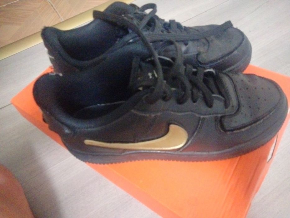 Adidași Nike Air Force 1