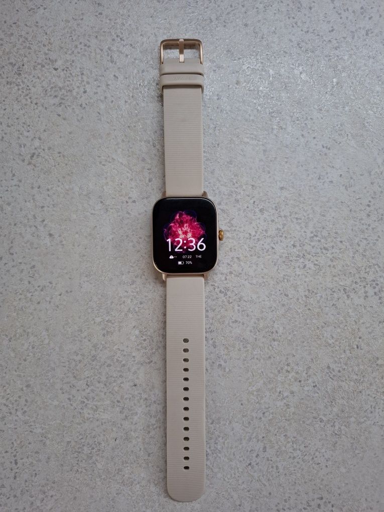 Смарт часовник Amazfit GTS 3