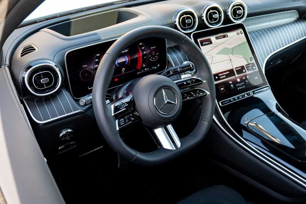 MERCEDES GLC300e COUPE  hybrid benzina electric AN 2024/10 - 10000 km