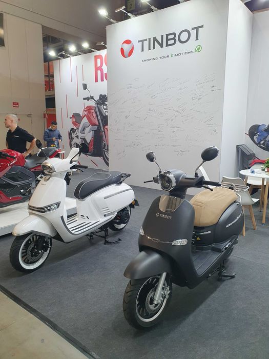 Scutere electrice noi 0 km Tinbot GmbH, autonomie pana la 240 km