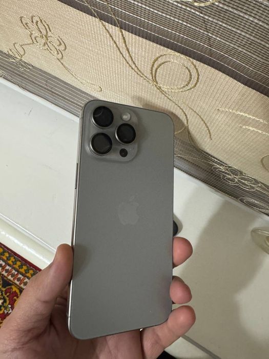 Продам iphone 15 pro Max 256