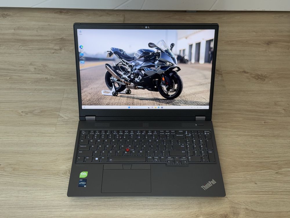 16’QHD+165Hz/i7-13850HX/Tinkpad P16 Gen2/32GB DDR5/1TB SSD/RTX A1000