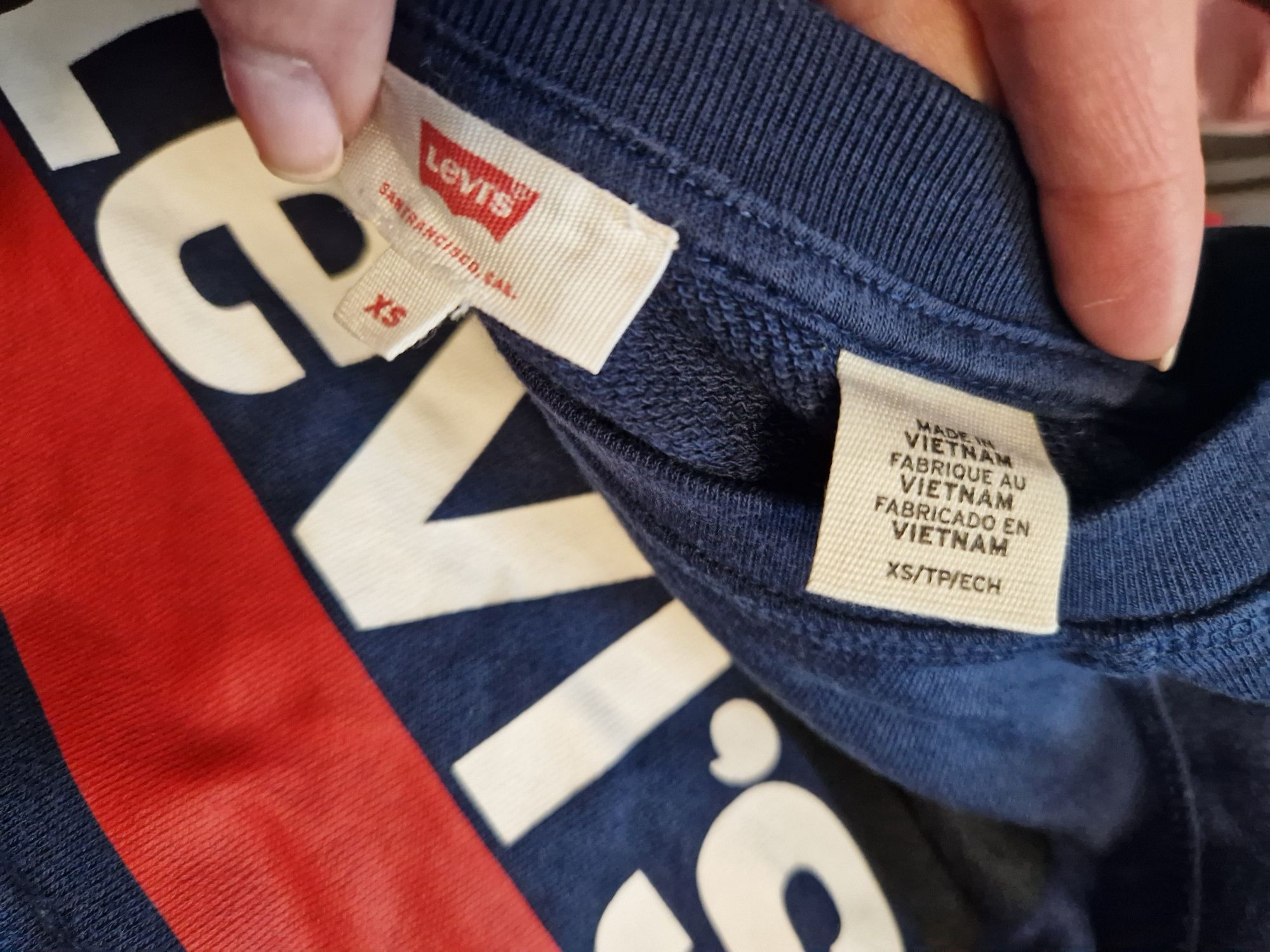 Суичери за момиче 164см. Levi's, Vans, Benetton, Tommy Hilfiger