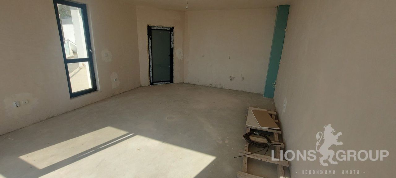 Продава се Едностаен апартамент в Варна, Виница - 60 кв.м за 1084 €/кв.м - Снимка #1