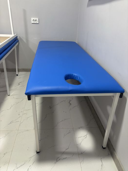 Кушетка для салона