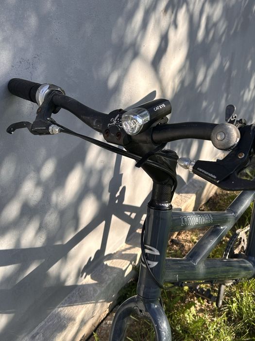 Bicicletă Cannondale Hooligan – urbană, compactă, de calitate