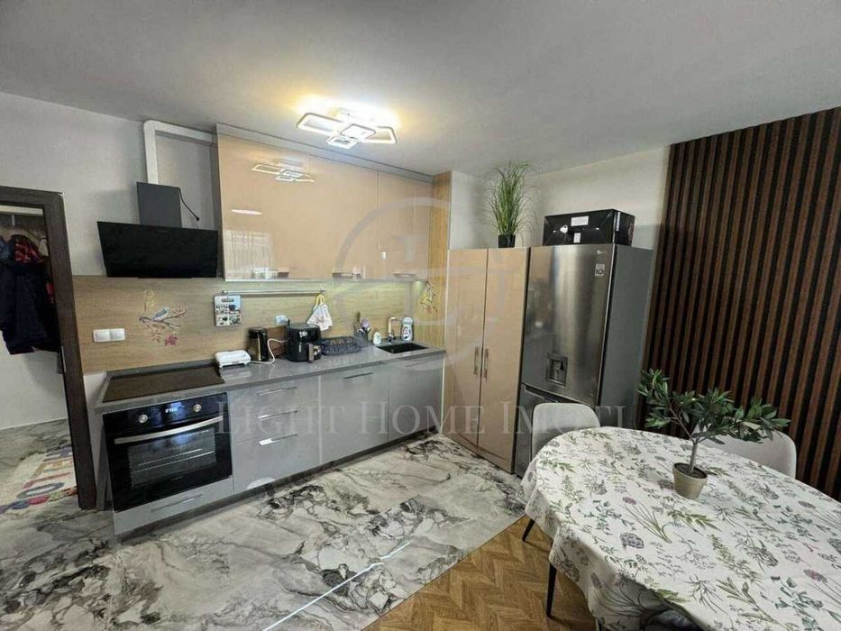 Продава се Двустаен апартамент в Пловдив, Мараша - 75 кв.м за 2614 €/кв.м - Снимка #2