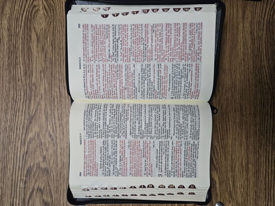 Biblia ediție de lux (fermoar, aurita, index, cuv. Domnului in rosu)