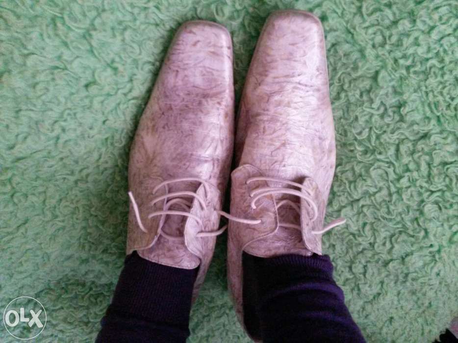 Pantofi barbati crem
