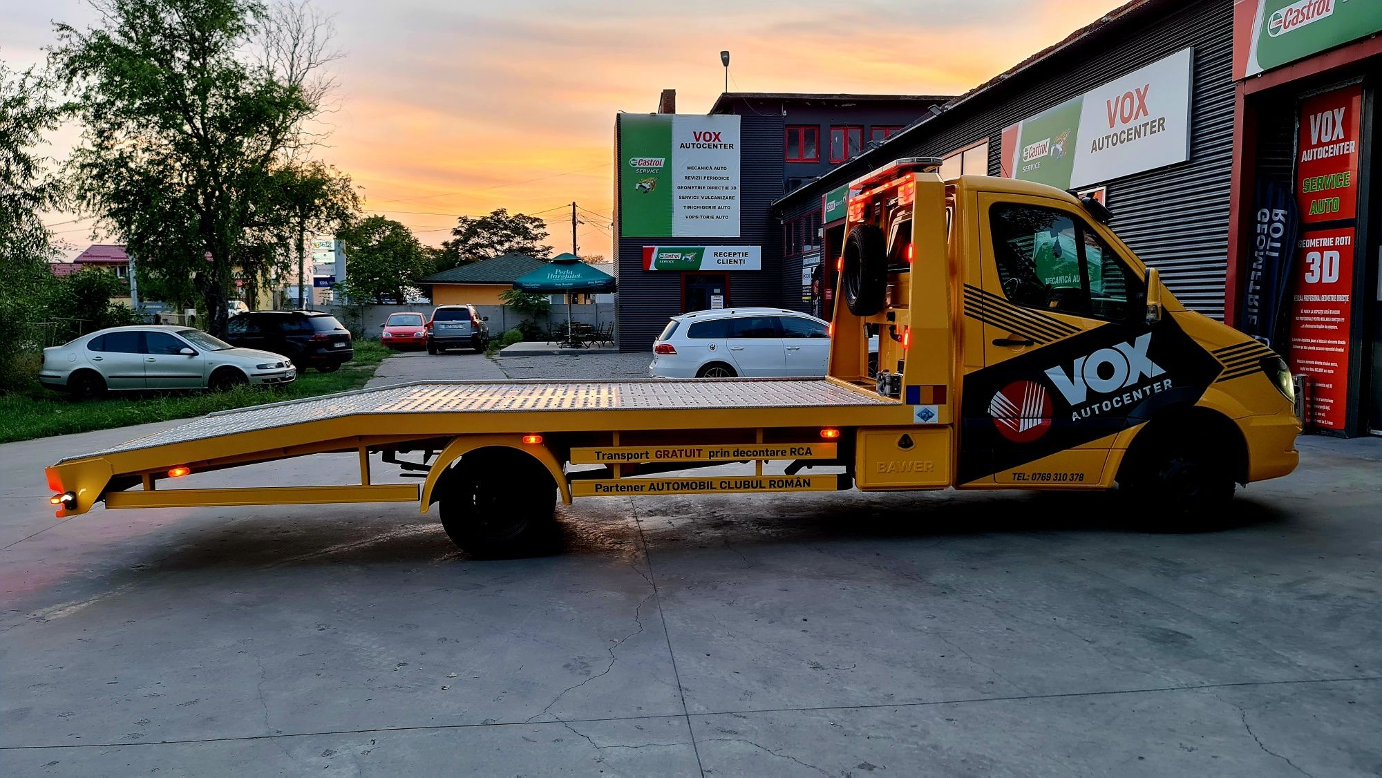 Autoplatformă Mercedes Sprinter 3,0 litri V6,  3500 kg