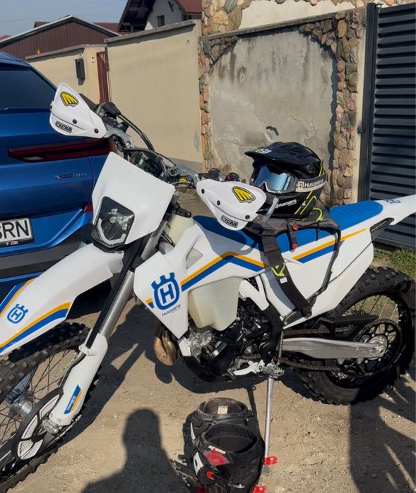 Husqvarna  FE 350 2023 16 ORE