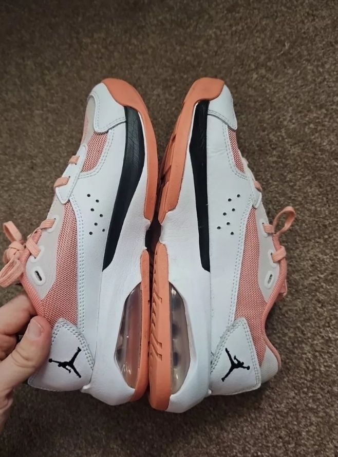 Маратонки Nike Jordan Air 200