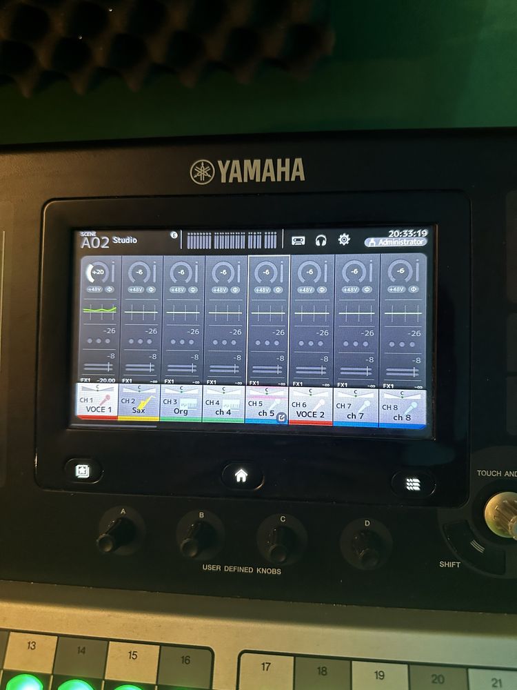 Mixer Digital Yamaha TF3 + case