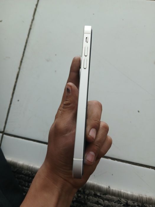 Iphone xr 16 qilingan