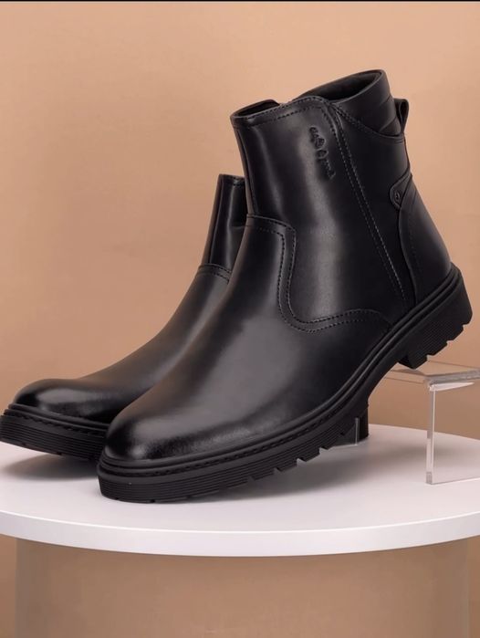 Продается кожанные мужские сапоги