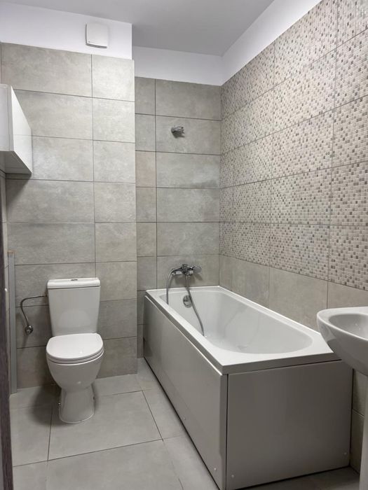 Garsoniera de închiriat