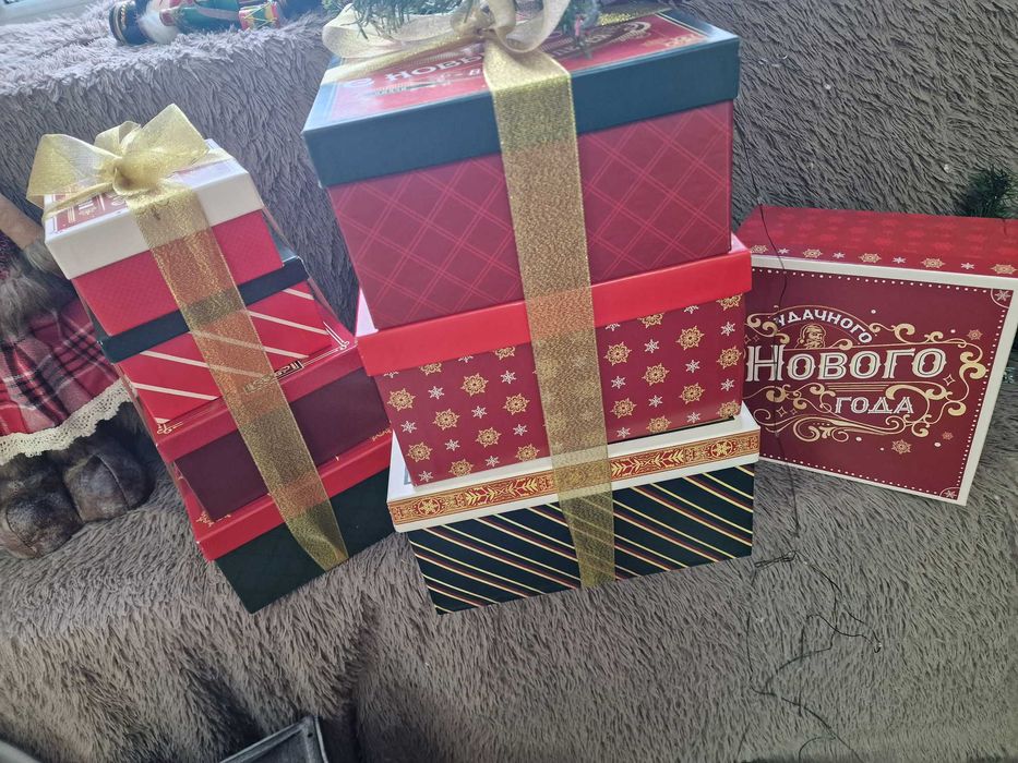 Новогодний декор, елка, звезды, игрушки