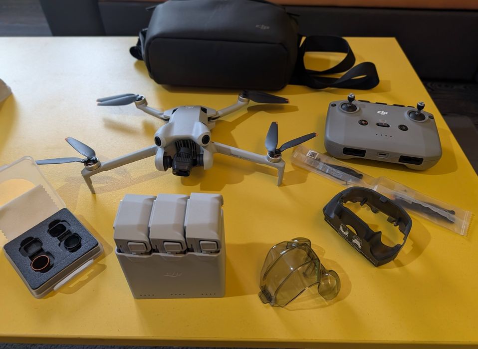 Дрон DJI Mini 4Pro Fly more