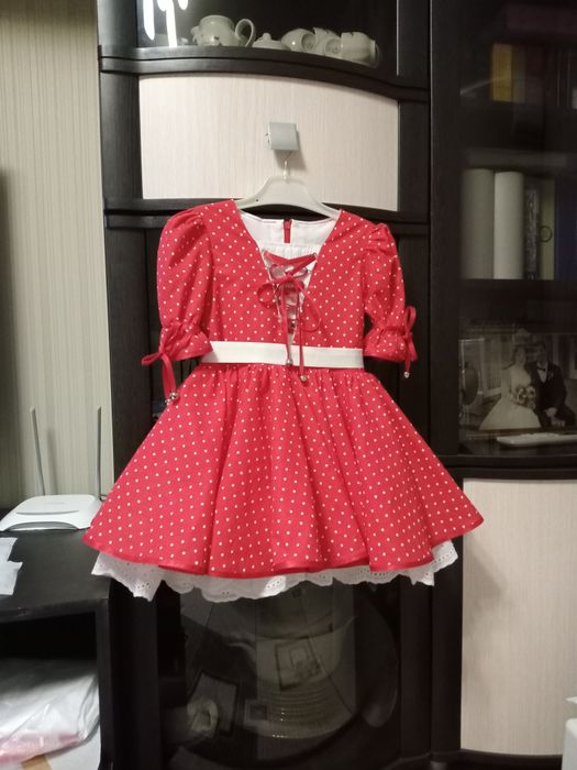 Продам платье на девочку