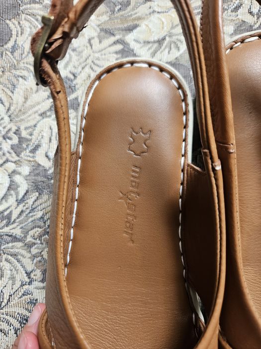 Нови сандали ест. кожа 36