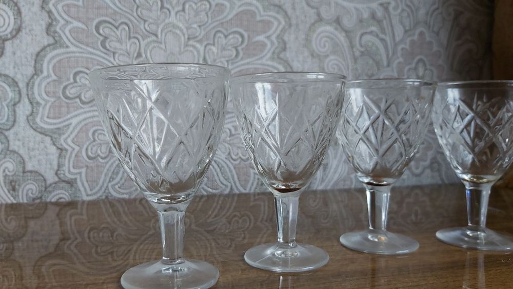 Хрустальные рюмки