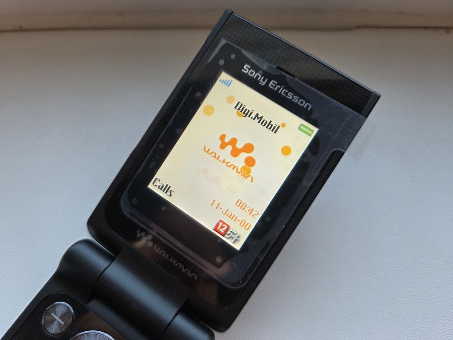 Sony Ericsson W380i nou
