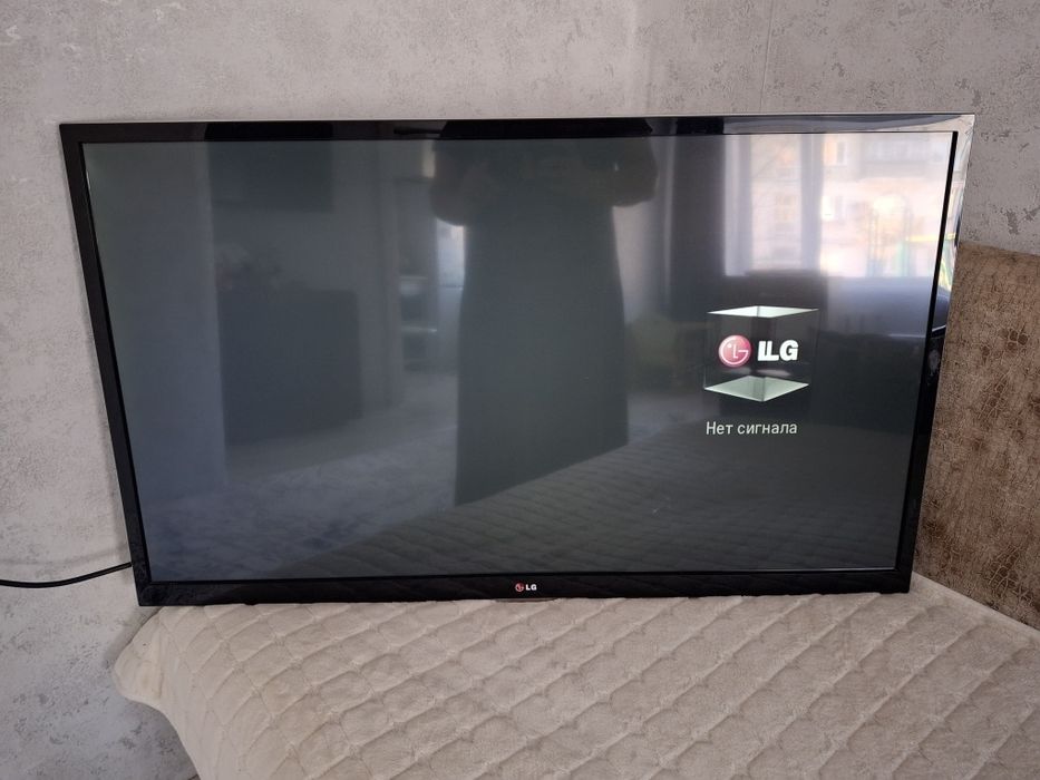 Продам телевизор LG