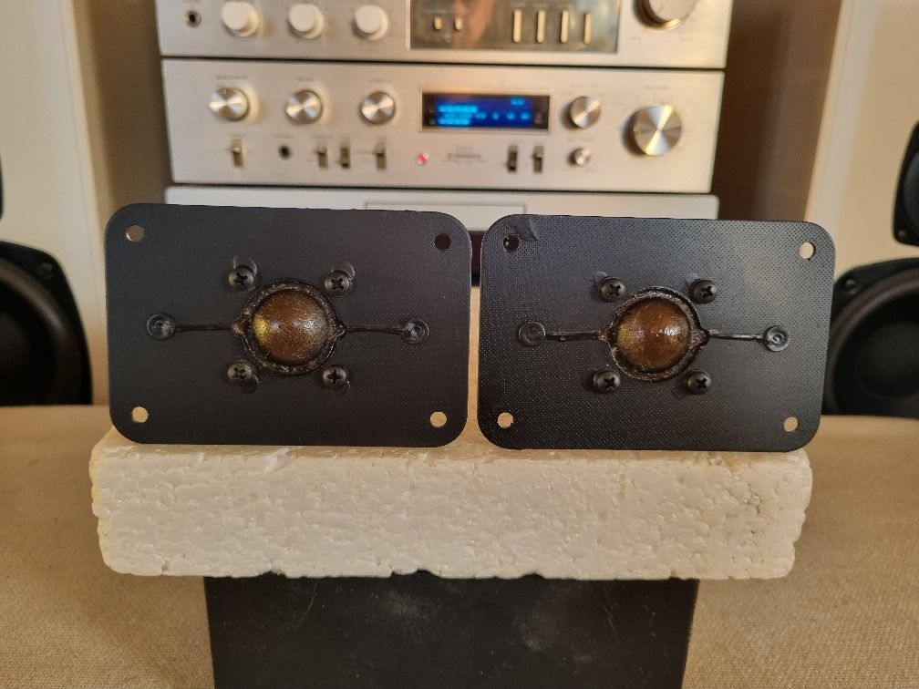 Set Tweetere Braun. 8 ohms, 40 watts, 12x8 cm. Perfecta stare.