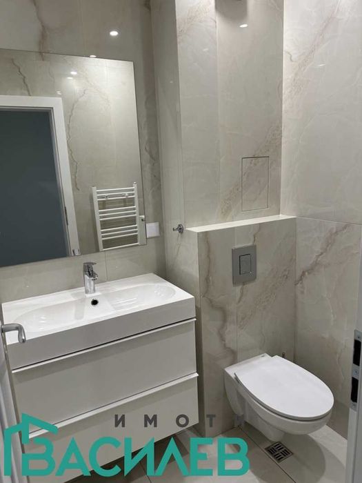 Дава се под наем Тристаен апартамент в София, Център - 124 кв.м за 1250 € - Снимка #10