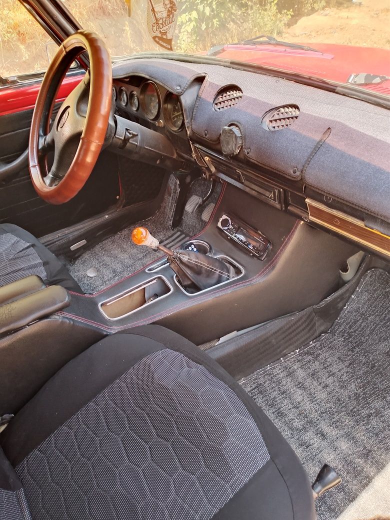 Vaz lada 2101 sotiladi