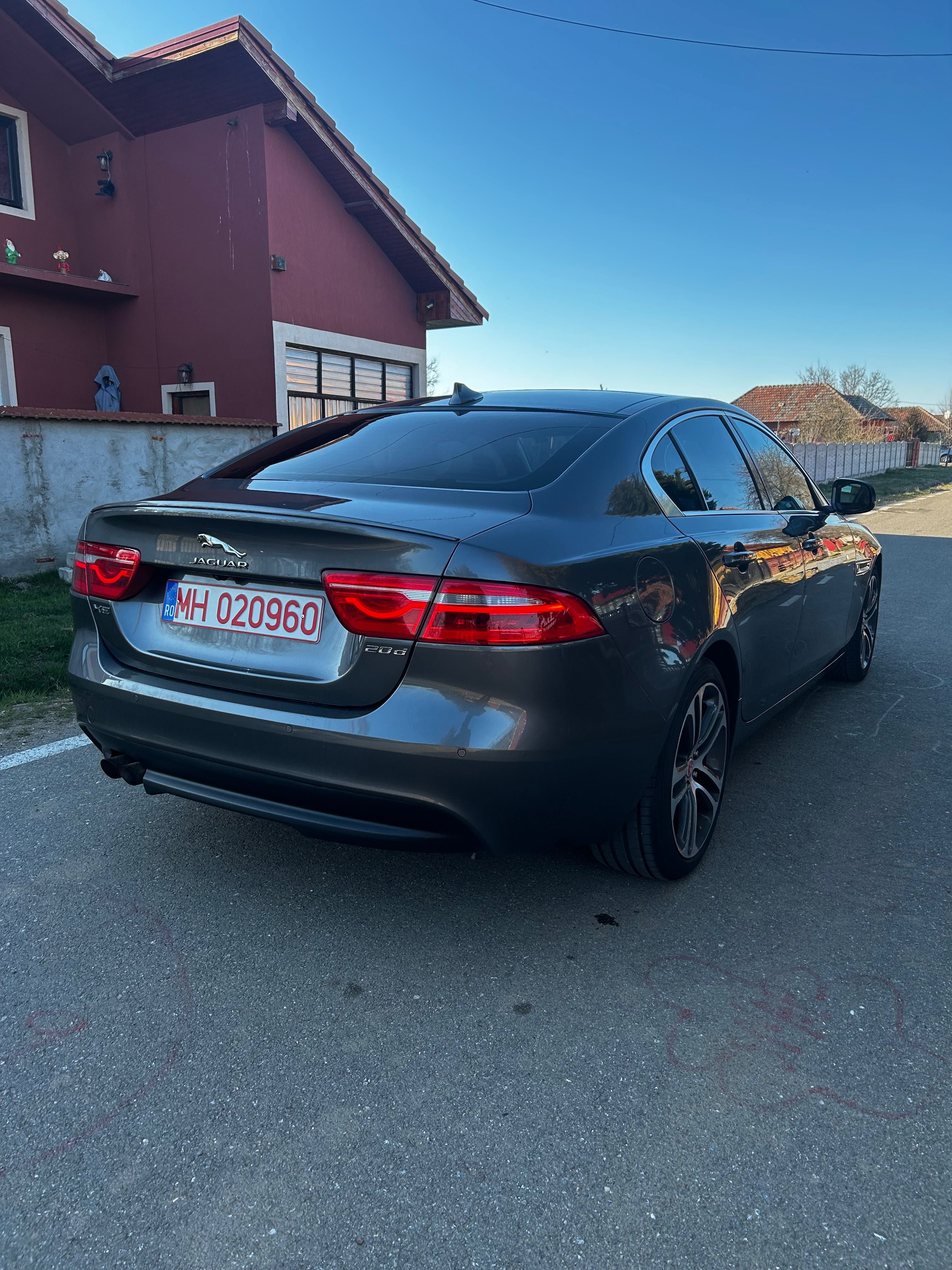 Jaguar xe 2017 153000km