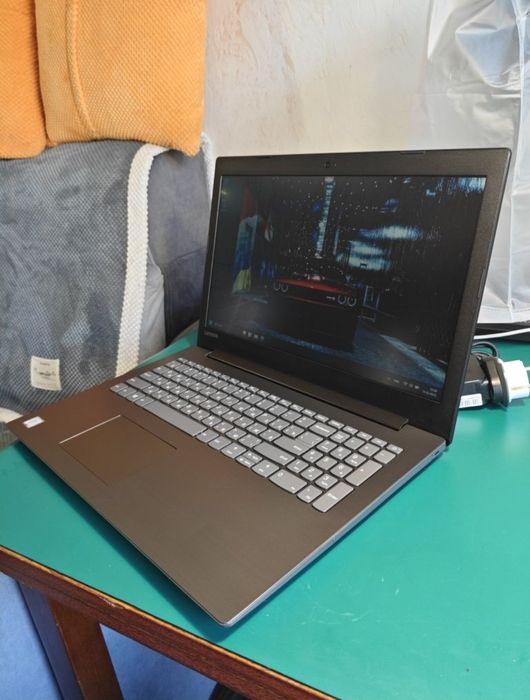 Ноутбук Lenovo Core i3 8130u