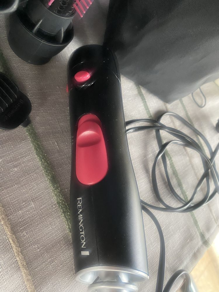 Турмалинова четка  за коса Remington ,1000 W ,4 приставки