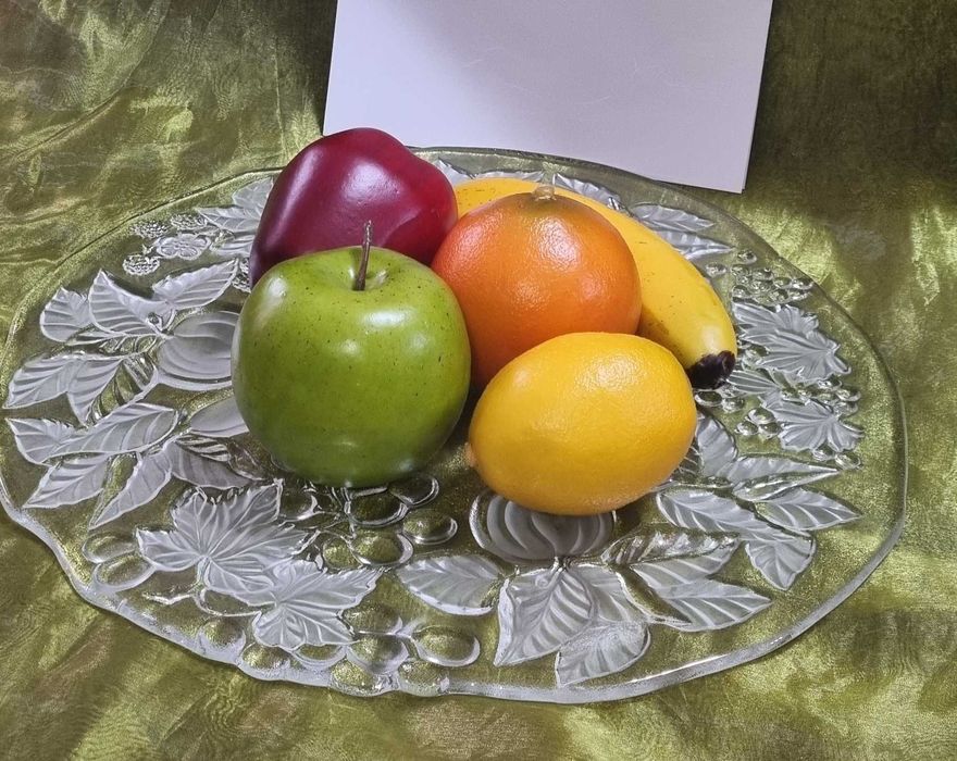 Platou cu picior. Suport tort. Suport bomboane.