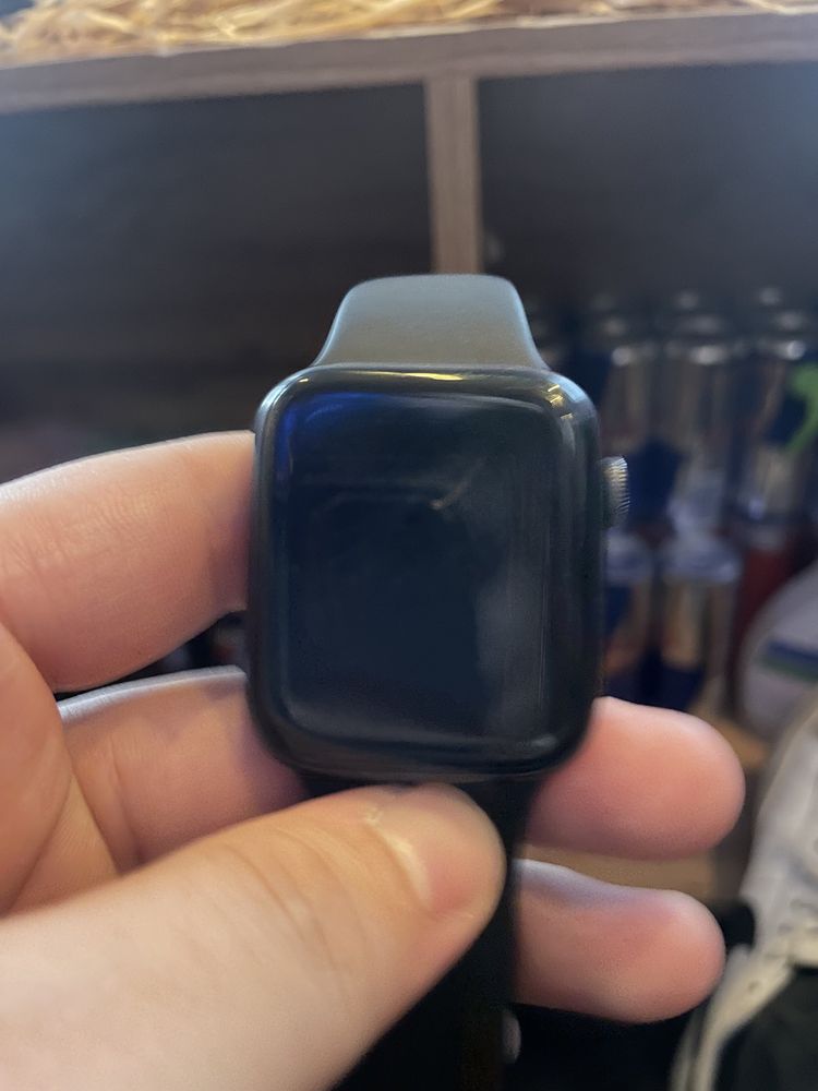 Продам Apple watch se 44 mm original