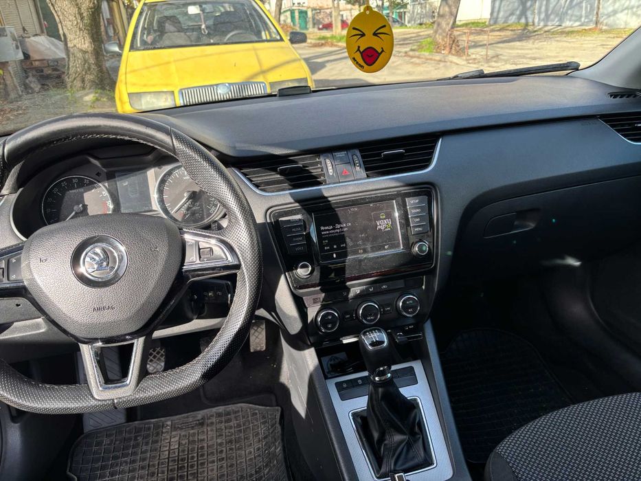 Продавам Skoda Oktavia
