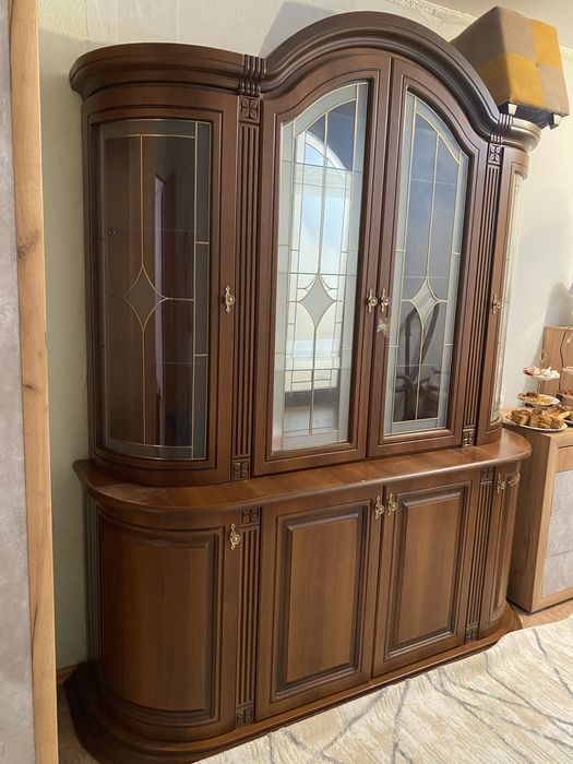 Сервант в гостиную