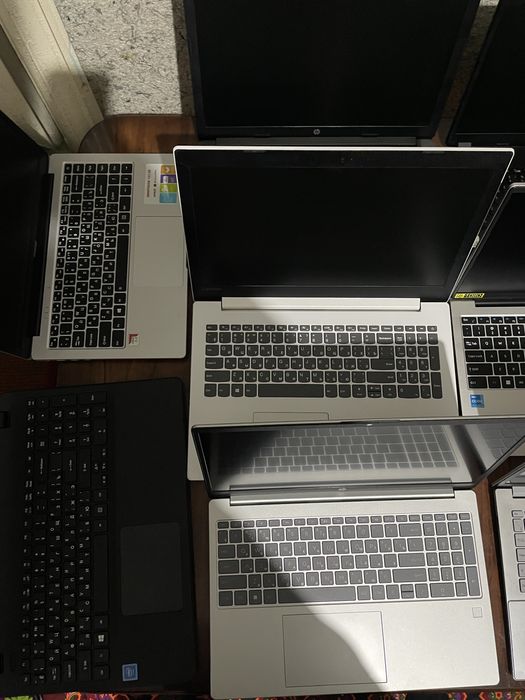 Noutbuk talabalar va ofis ishlariga narxi arzon