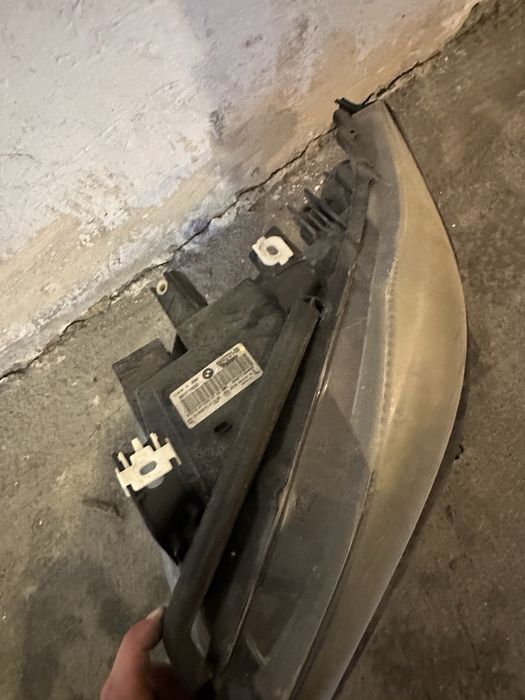 Фарове за бмв е90 е91 халоген bmw halogen farove