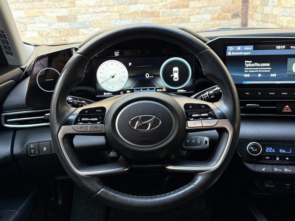 Hyndai Elantra 2-позиция