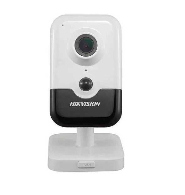 Акция 36$ IP камера со звуком Hikvision 2MP DS-2CD2421G0-I