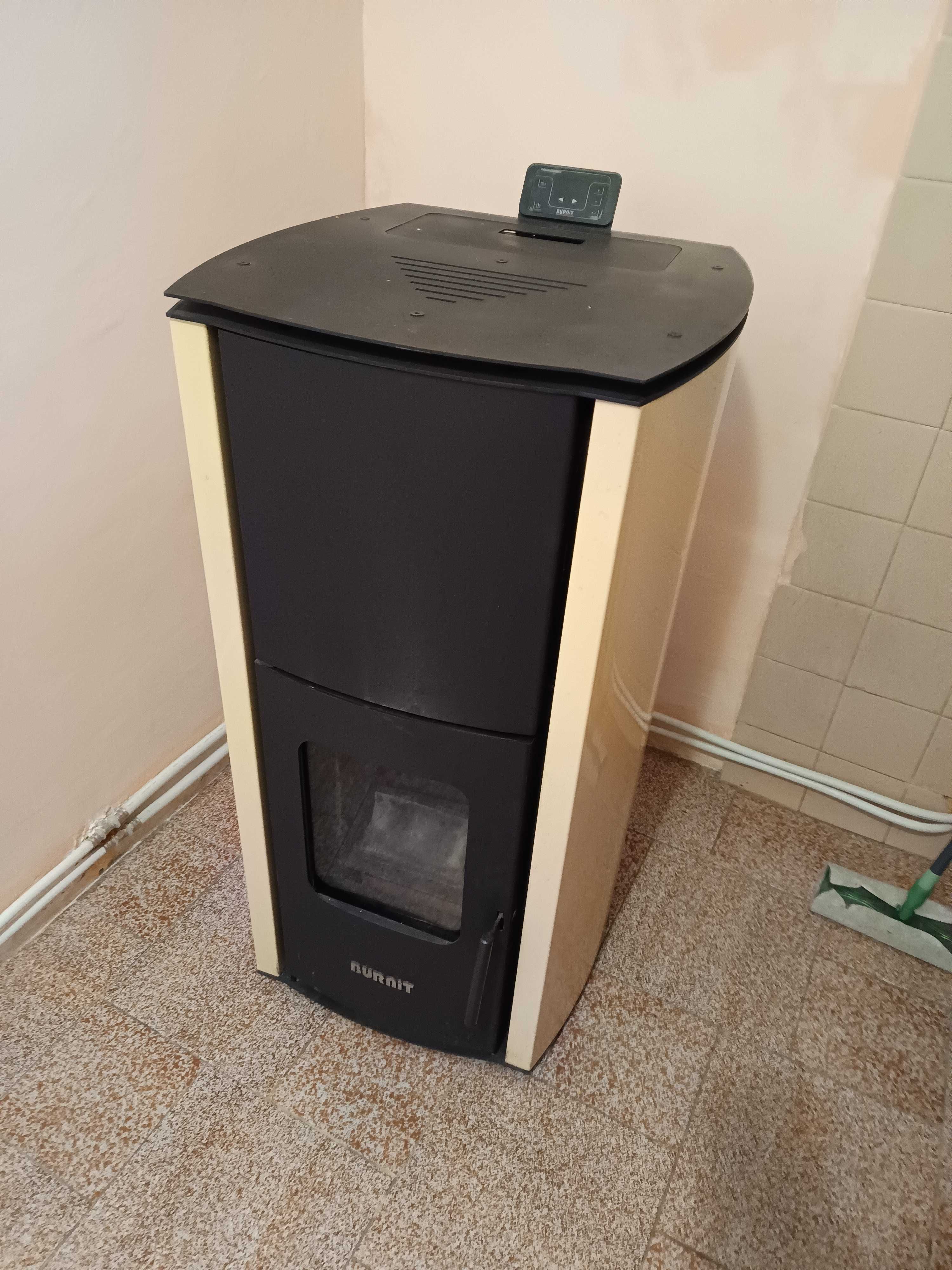 Пелетна камина  BURNIT 18 KW