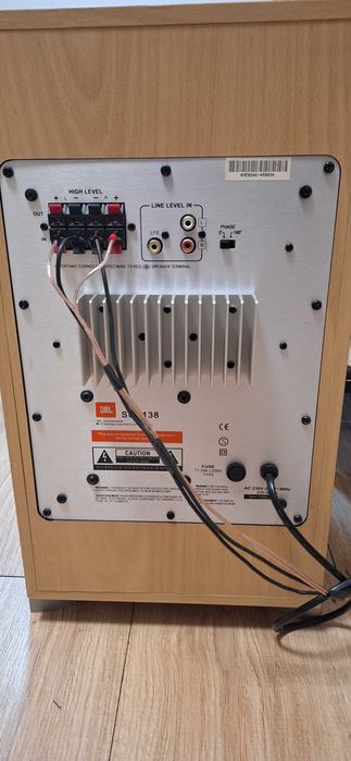 JBL субуфер  138