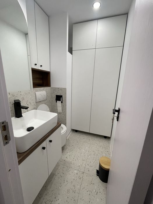 Inchiriez salon infrumusetare