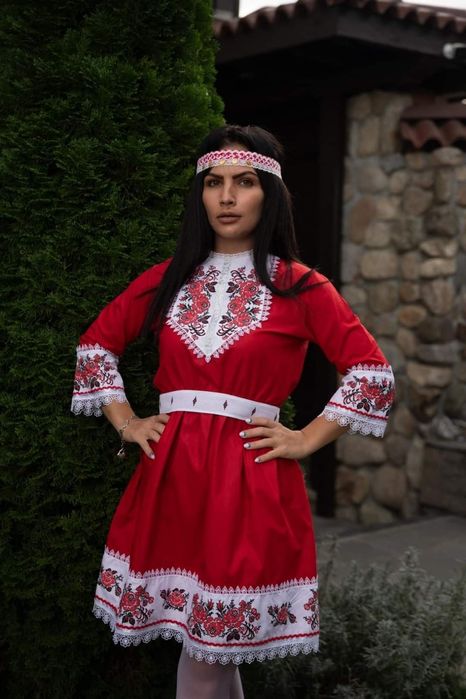 Народни носии за празници