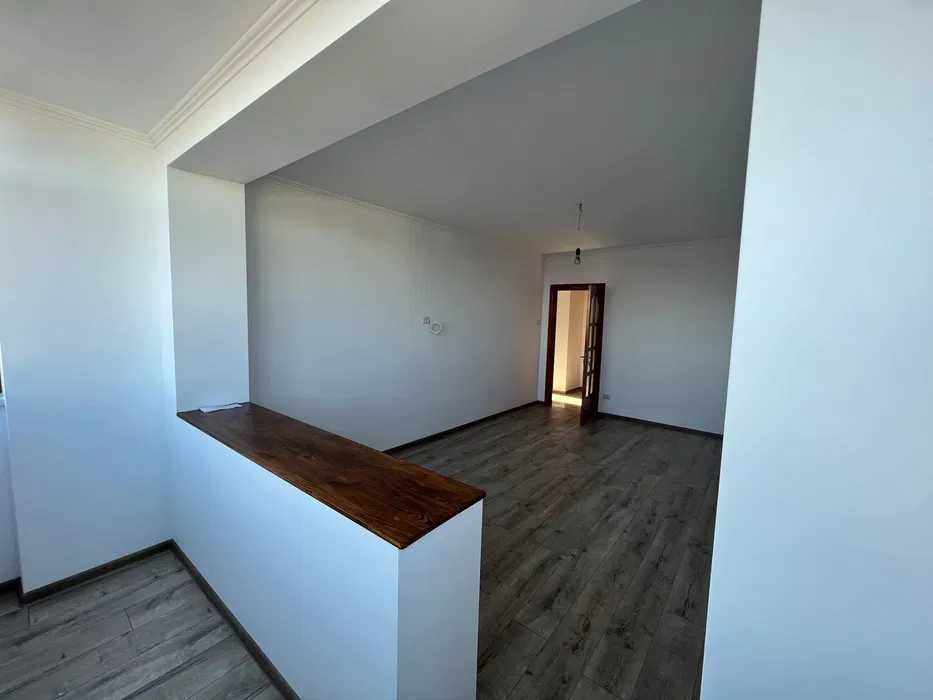 2 camere decomandat compet renovat